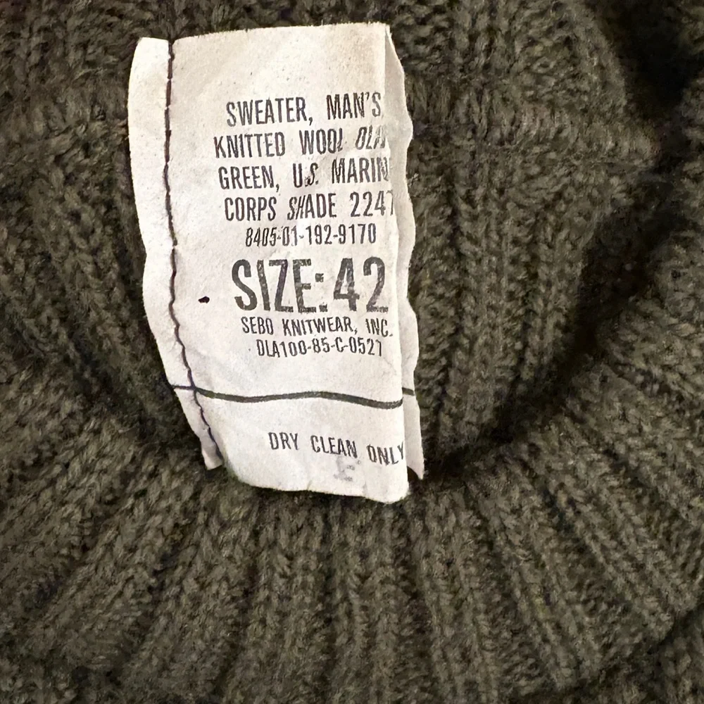 NWOT U.S. Marine Corps Shade 2247 Olive Green Ribbed Wool Knit Sweater Size 42